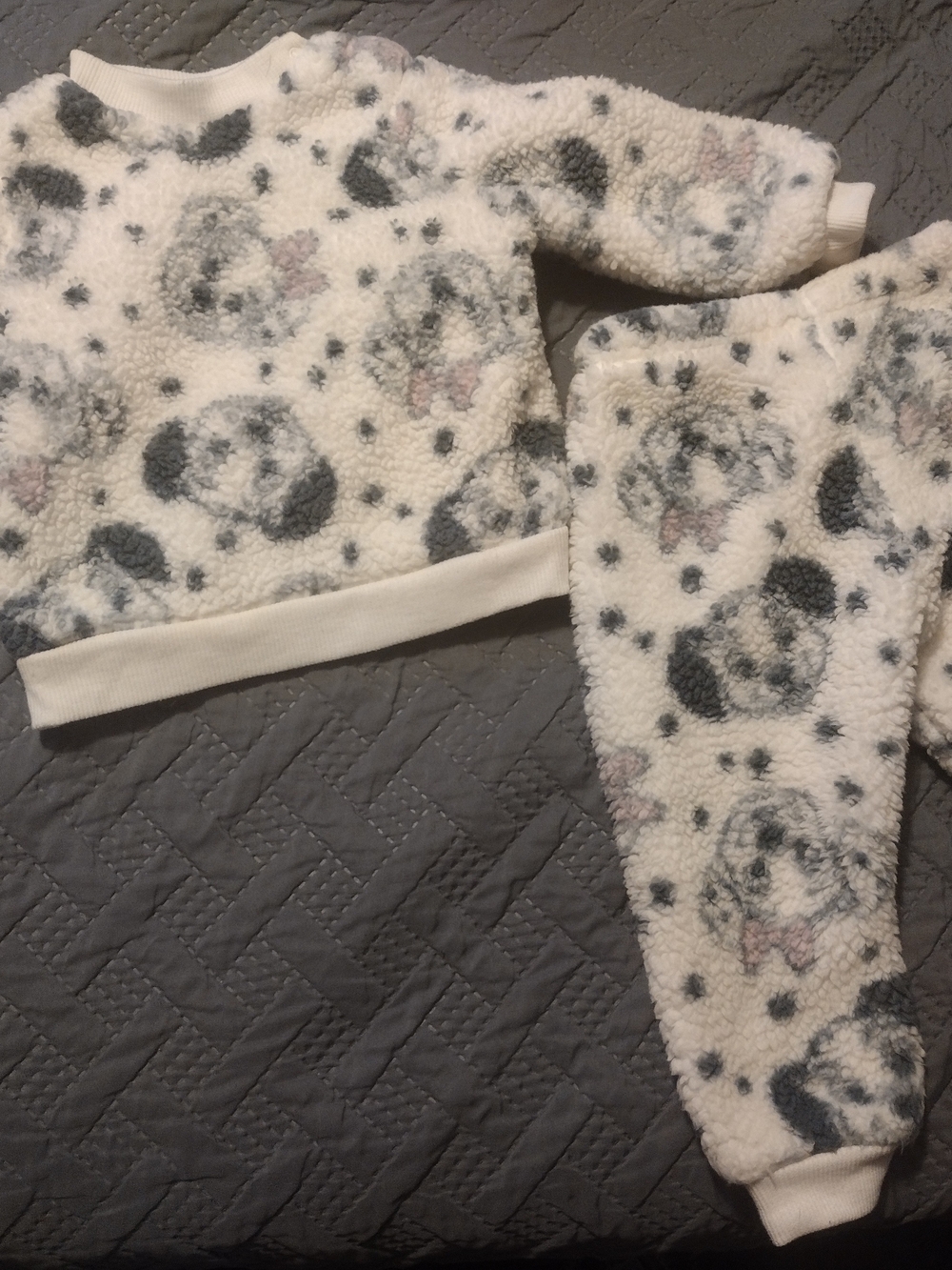 Cozy Cream Sherpa Baby Sweatshirt & Joggers Set with Spot/Dalmatian Dog Print